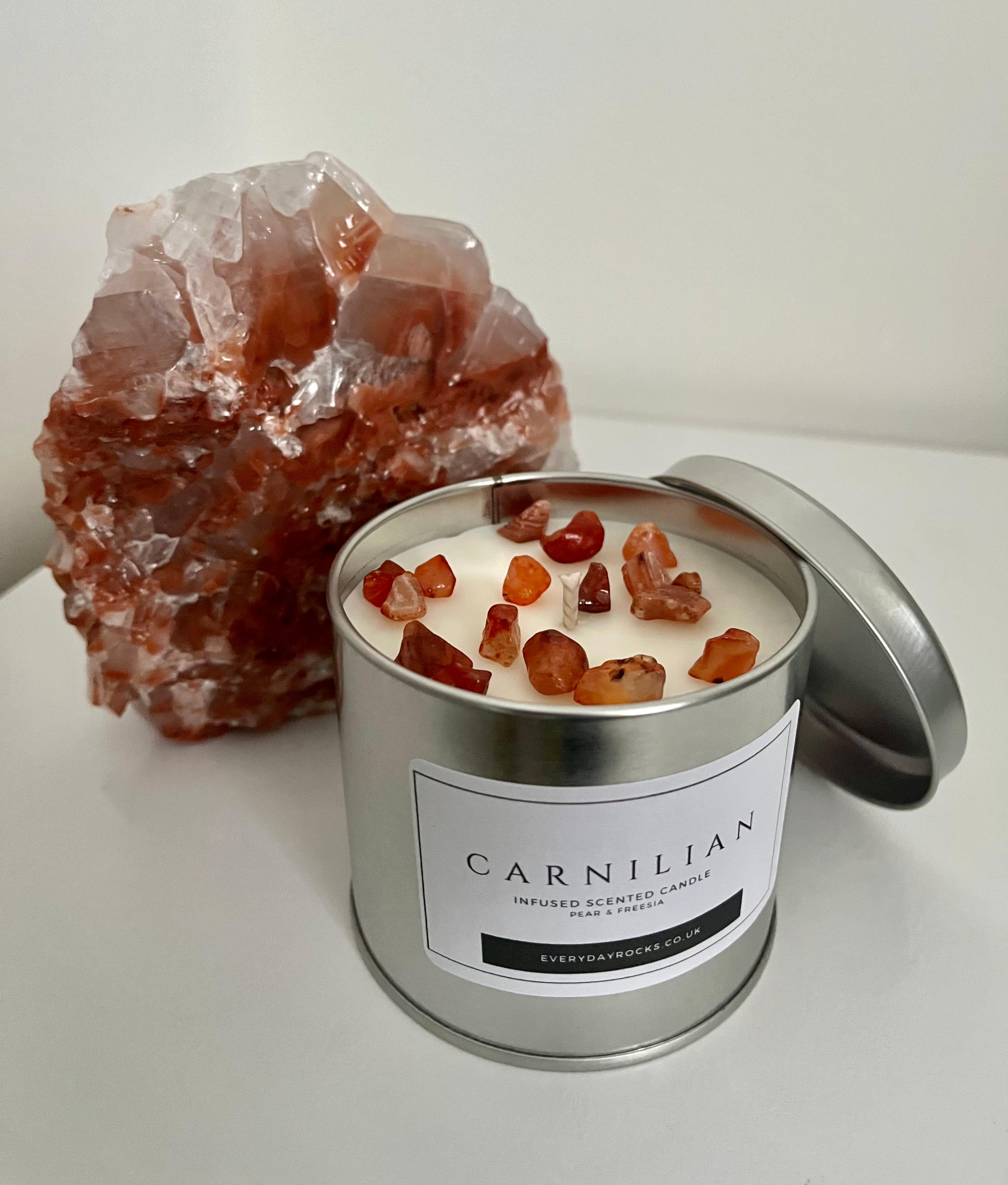 Carnelian Infused Scented Candle - Freesia and Pear Frangrance