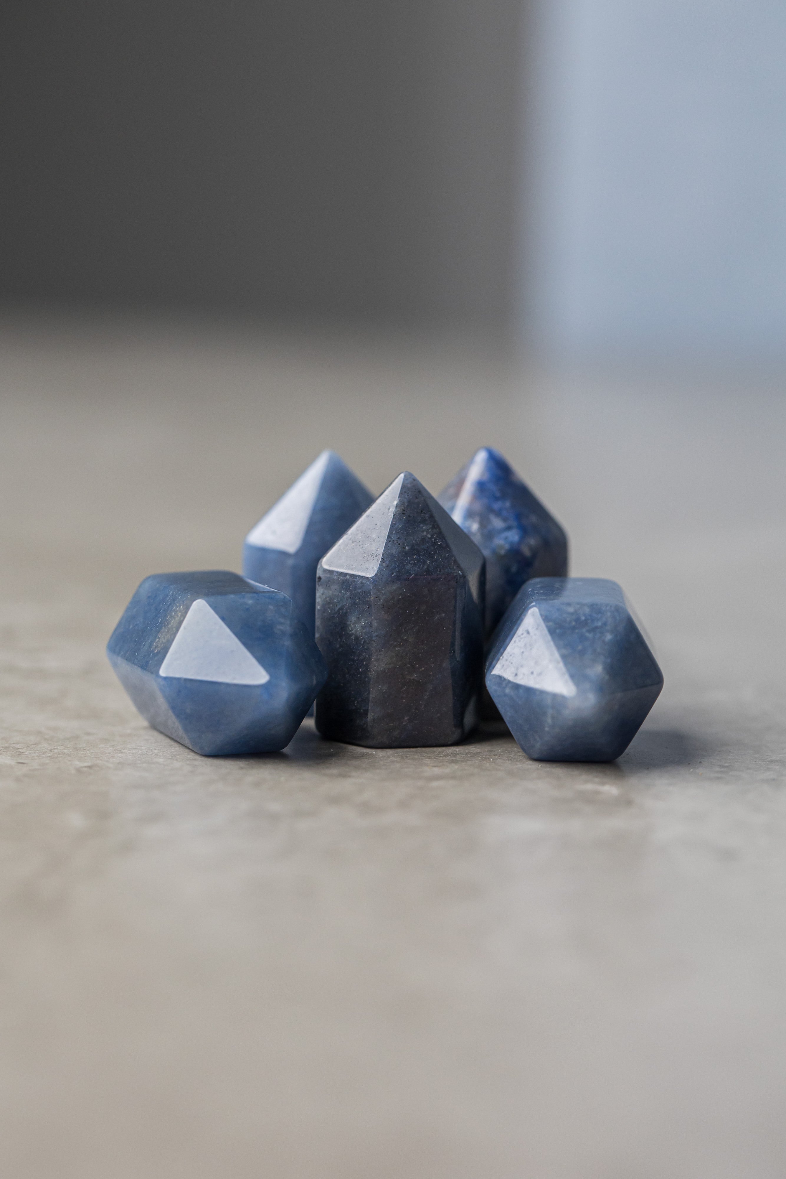 Blue Quartz Mini Points - Harmonicing Crystal for Peace, Clarity & Throat Chakra Balance - Everyday Rocks