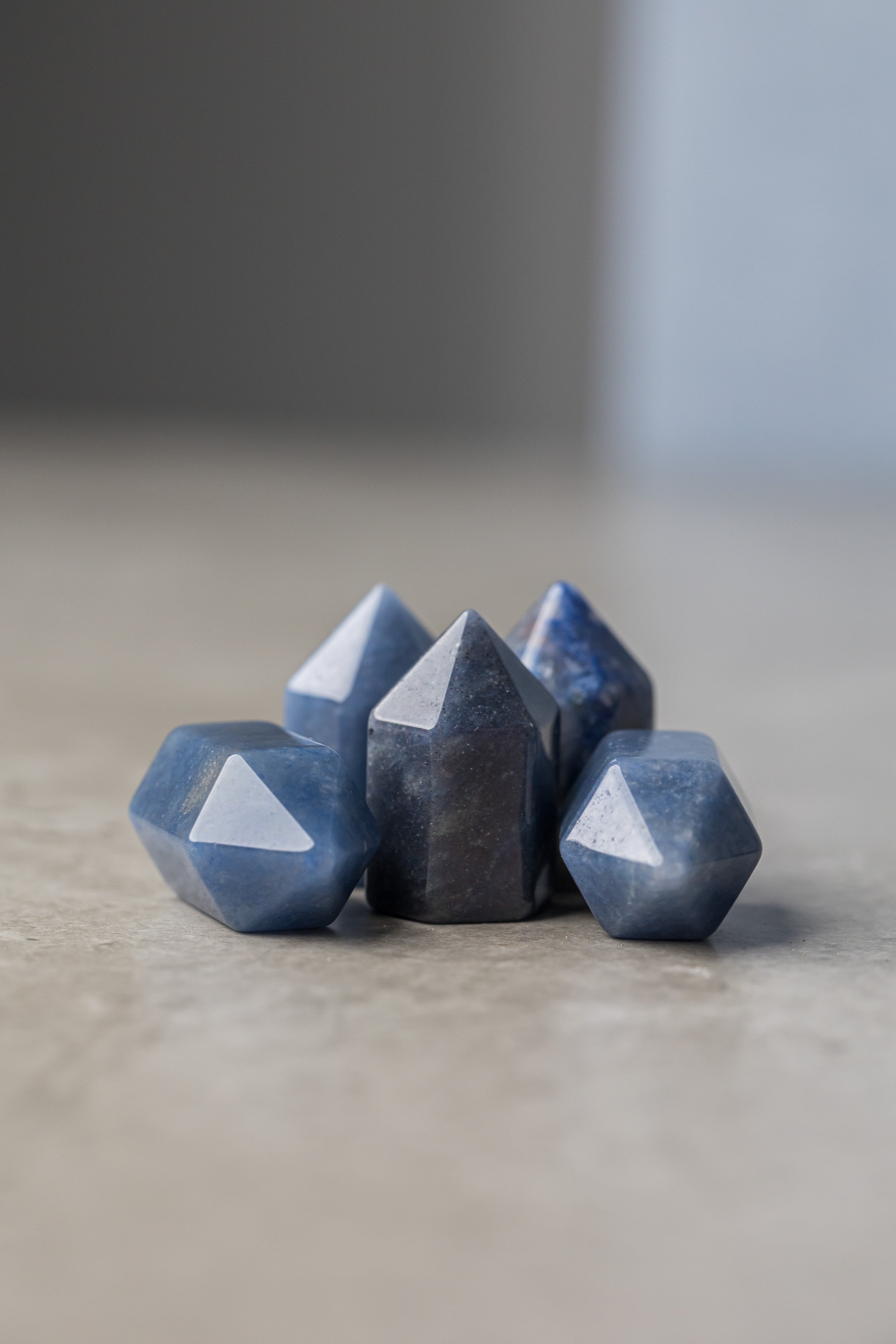 Blue Quartz Mini Points - Harmonicing Crystal for Peace, Clarity &amp; Throat Chakra Balance - Everyday Rocks