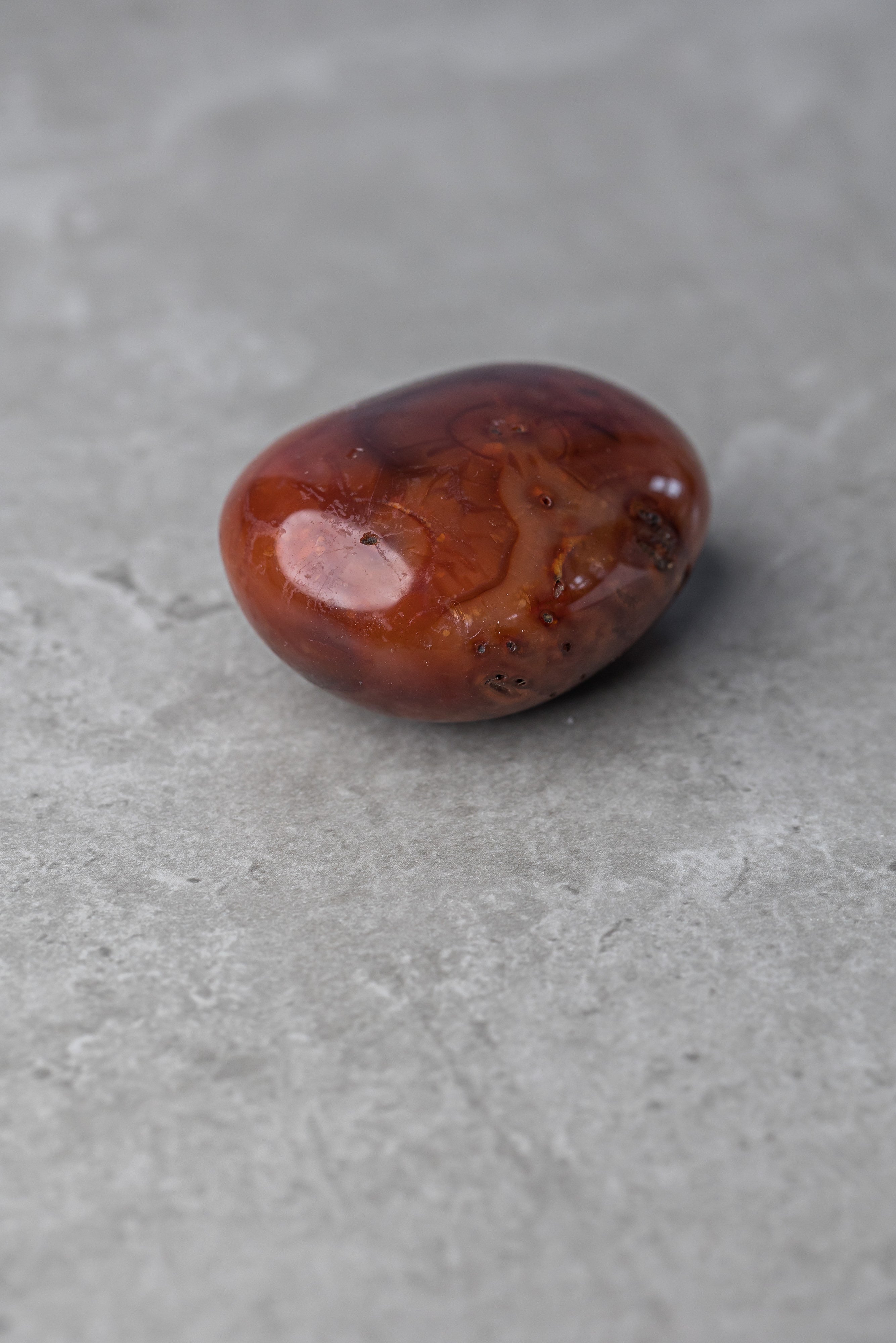 Carnelian Pebble - Healing Crystal for Vitality, Courage & Sacral Chakra Balance - Everyday Rocks