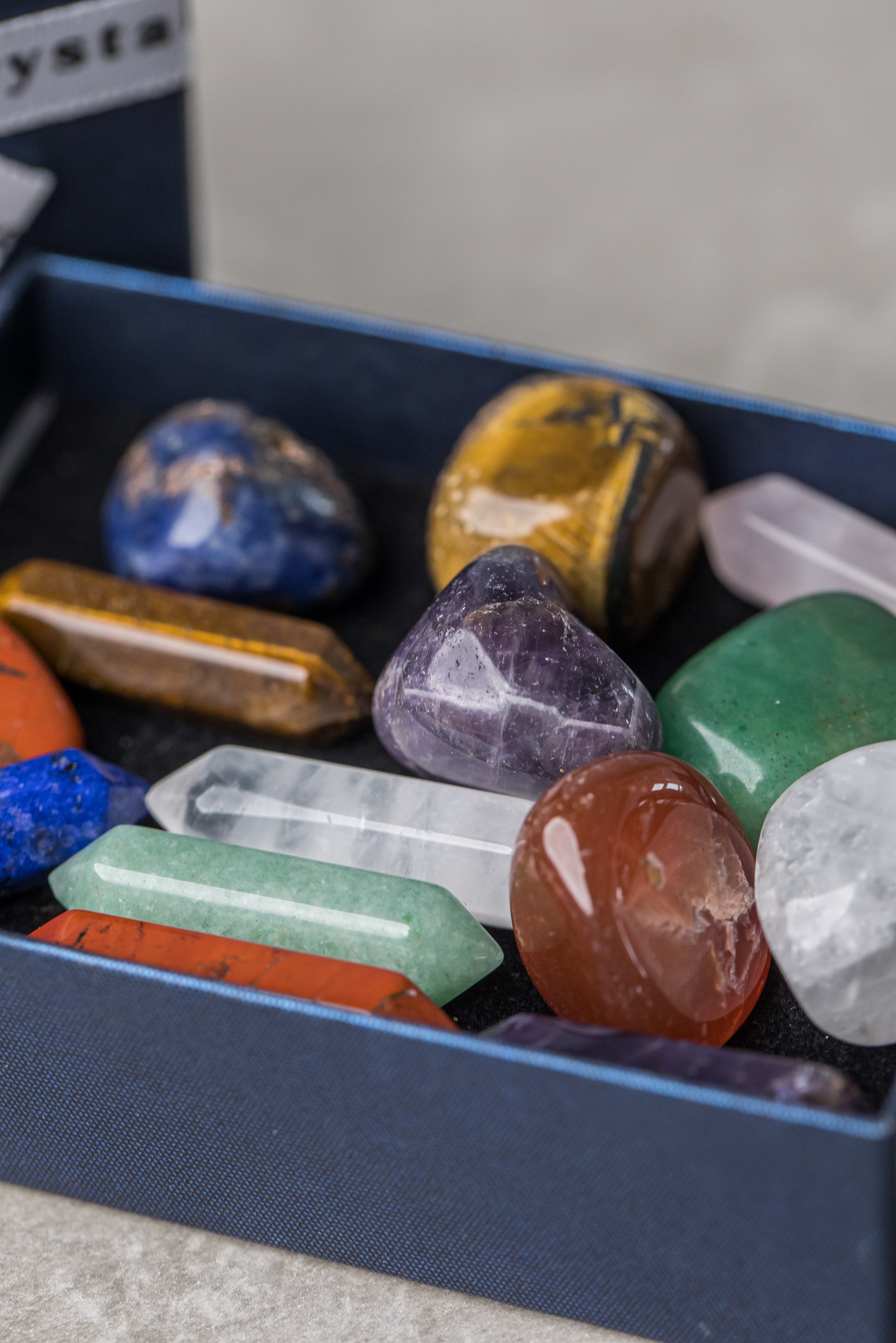 Chakra Crystal Set - Energy-Balancing Stones for Meditation, Healing &amp; Spiritual Growth - Everyday Rocks